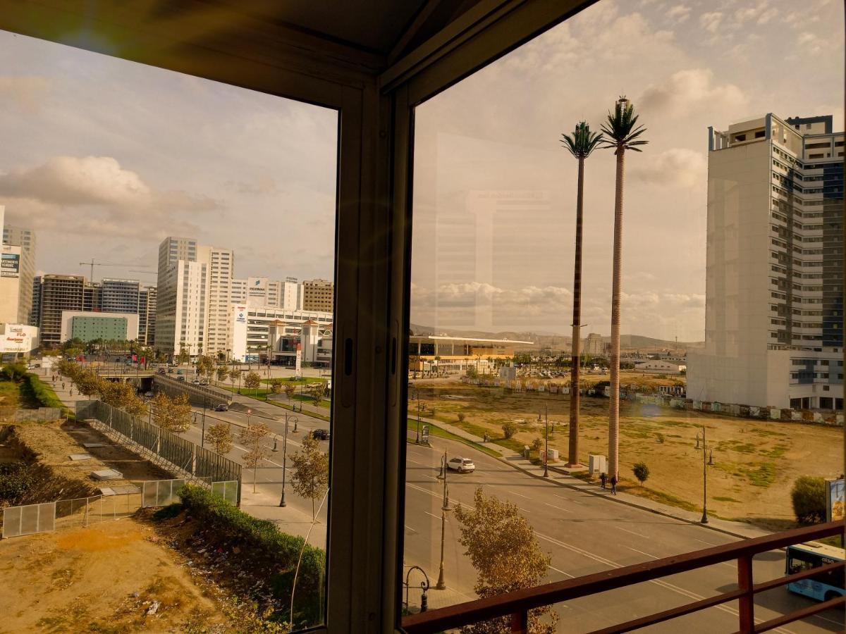 Nouveau Appartement Au Plein Centre-Ville En Face Hilton แทนเจียร์ ภายนอก รูปภาพ